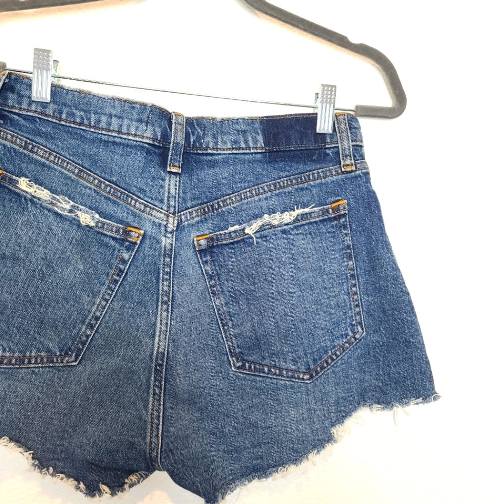 Abercrombie & Fitch Curve Love The Mom High-Rise Denim Shorts Size 28 - Picture 7 of 8